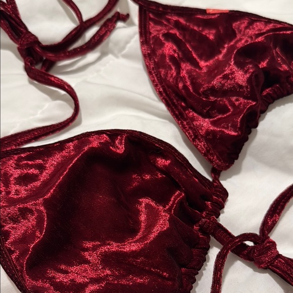 DOLL Velvet Red Triangle Bikini Top - Picture 4 of 4